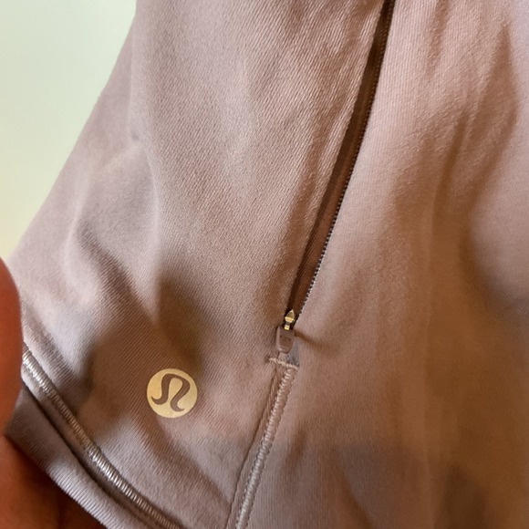 Lululemon Close to crossing Long Sleeve Crewneck Top Dusty Mauve Thumbholes Sz 4 - Picture 4 of 5